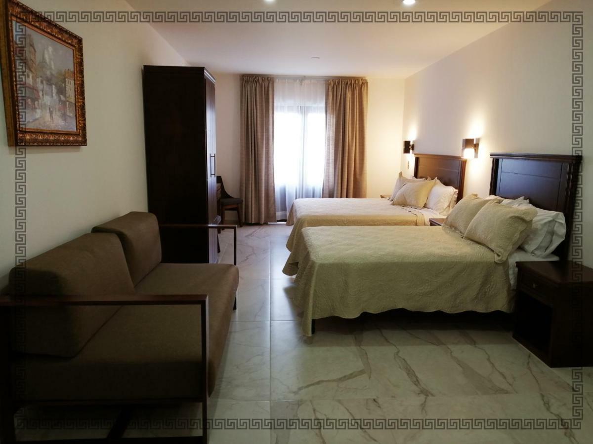 Hotel Real Victoria Tepatitlán de Morelos Exteriör bild